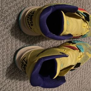 Lace less Kyrie Copa 7